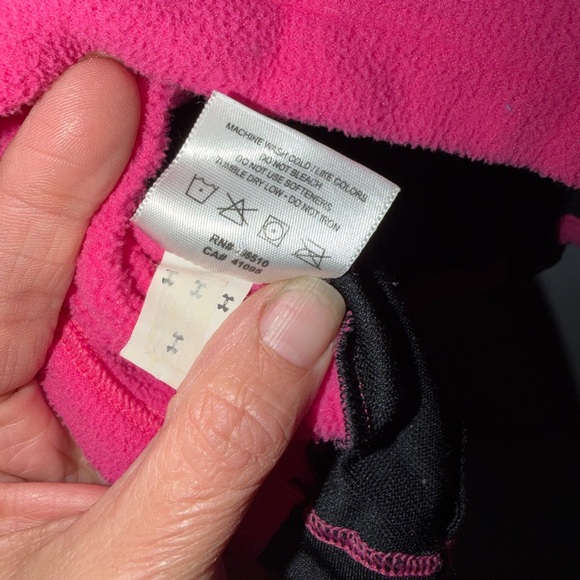 Under Armour Women's Vibrant Pink Ski Jacket - Picture 11 of 11